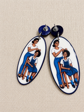 Load image into Gallery viewer, "Penyen" Earrings
