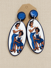 Load image into Gallery viewer, "Penyen" Earrings
