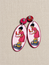 Load image into Gallery viewer, "Pistach Griye" Earrings
