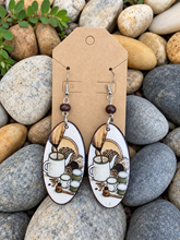 Load image into Gallery viewer, "Koule Kafe" Earrings
